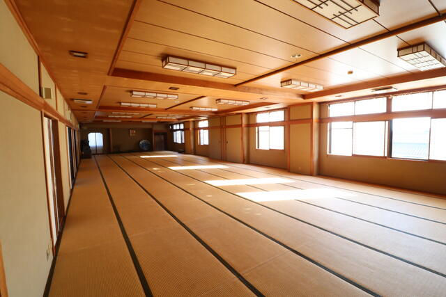 Spacious 15DK house in Nagaoka with commercial zoning - Thumbnail 4