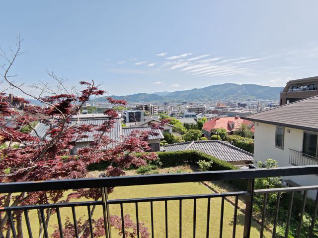 Spacious 4SLDK House in Fukuoka's Minami Ward - Thumbnail 3