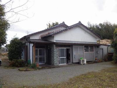 Spacious 4DK House with Large Land Plot in Nojiri, Miyazaki — Image 1, Kobayashi, Miyazaki