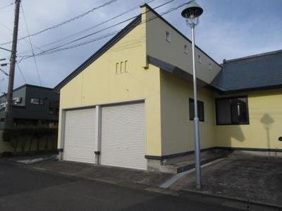 Spacious 9LDK House with Commercial Potential in Odate City — Image 1, Odate, Akita