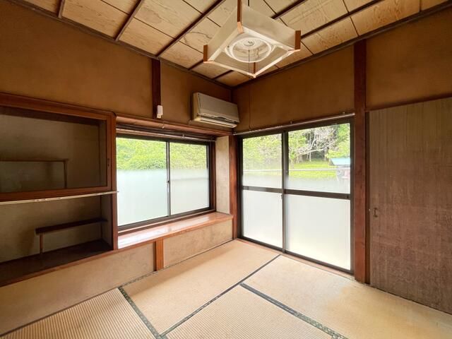 68.85 Tsubo Corner Lot House for Sale in Hinode Town, Tokyo - Thumbnail 3
