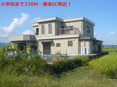 Spacious 7LDK Steel-Frame House with Commercial Space in Yoro, Gifu — Image 2, Yoro, Gifu