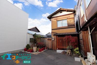Spacious 8DK Traditional House Near Higashi-Soja Station, Okayama — Image 1, Soja, Okayama