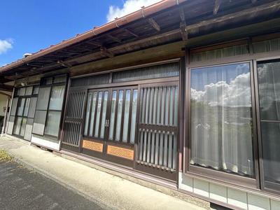 Spacious 8DK Traditional Home in Misato with 2,238m² Land — Image 3, Misato, Miyagi