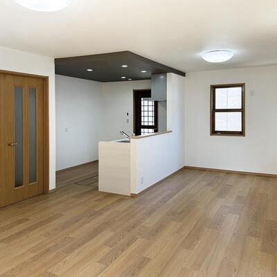 Renovated 6LDK House in Namerikawa City with 3+ Parking Spaces — Image 3, Namekawa, Toyama