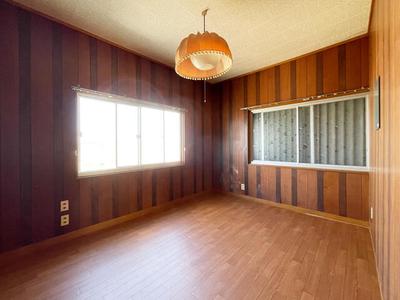 Renovated 6DK House in Kikyogaoka, Nabari - 130.8m² Living Space — Image 2, Nabari, Mie