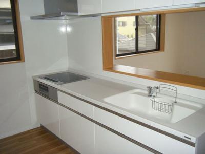 Spacious 5LDK House in Kanda, Fukuoka - 141m² with Double Parking — Image 1, Kanda, Fukuoka