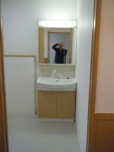 Spacious 5LDK House in Kanda, Fukuoka - 141m² with Double Parking — Image 2, Kanda, Fukuoka