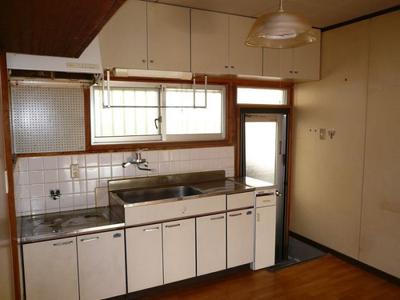 Spacious 4LDK House in Matsushige, Tokushima - 230m² Plot — Image 2, Matsushige, Tokushima