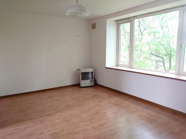 Refine Tsukisamu 103: 1LDK Apartment for Rent in Sapporo - Thumbnail 4