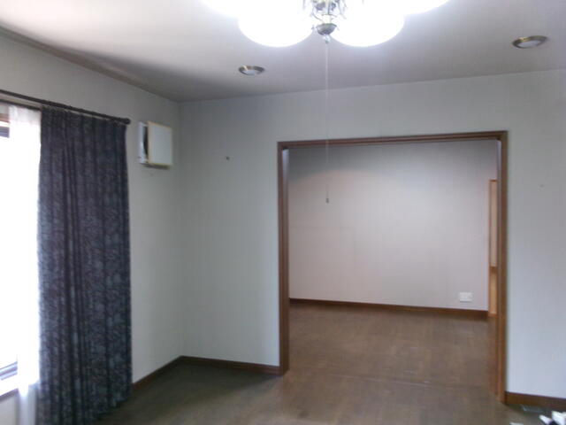 Spacious 4SLDK Family Home in Oyama, Tochigi - Thumbnail 3