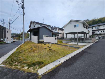 5-bedroom house in Tsuyama with solar panels and floor heating - Thumbnail 4