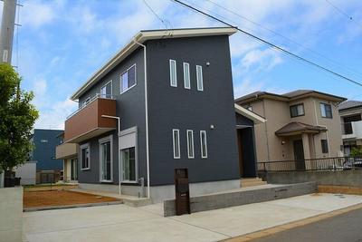 New 4LDK House in Miyatsudai, Kashima - South-Facing Living Room — Image 1, Kashima, Ibaraki
