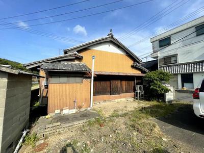 1965 Single-Story House in Sumoto City with Double Parking — Image 1, Sumoto, Hyogo