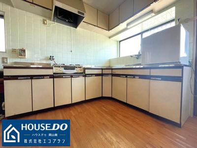 Spacious 4DK House in Tamano City, Near Hachihama Beach — Image 3, Tamano, Okayama