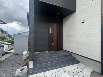 Modern 4SLDK House in Komono with Large Garden — Image 2, Komono, Mie