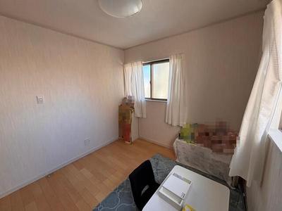 Modern 3LDK House in Izumiotsu with Double Parking — Image 4, Izumiotsu, Osaka