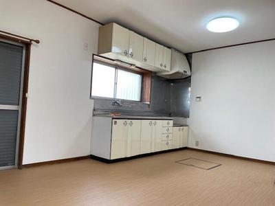 Renovated 4LDK House Near West Ohya Station, Sakado City — Image 4, Sakado, Saitama