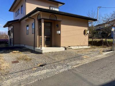 Spacious 3LDK House in Sukagawa with Double Parking — Image 1, Sukagawa, Fukushima