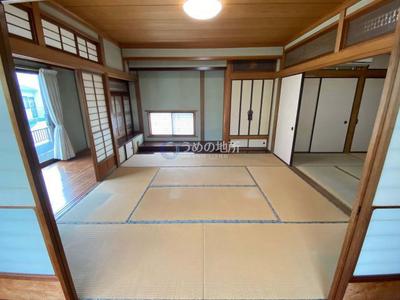Spacious 6LDK House in Kurume City - 219sqm on Large Plot — Image 2, Kurume, Fukuoka