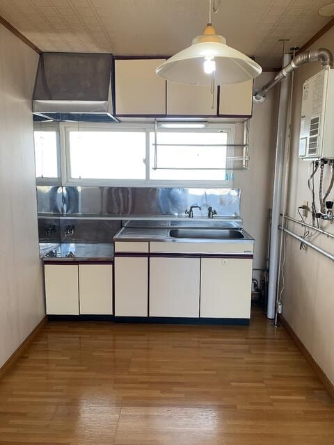 2LDK Apartment for Rent in Takikawa, Hokkaido with Parking - Thumbnail 4