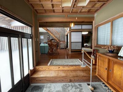 Spacious 13DK House in Misasa Town, Tottori - Mountain View Property — Image 3, Misasa, Tottori