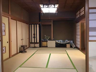 Traditional 9DK House in Nyuzen - 336sqm Living Space on Large Plot — Image 2, Nyuzen, Toyama