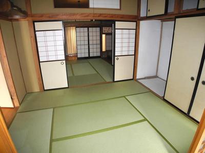 Renovated 7DK House for Sale in Uozu City, 10min to Station — Image 1, Uozu, Toyama