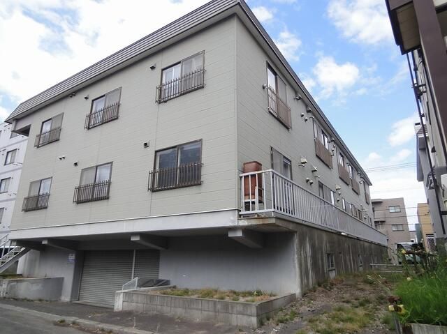 2LDK Apartment for Rent in Sapporo Higashi-ku, Near Subway - Thumbnail 3