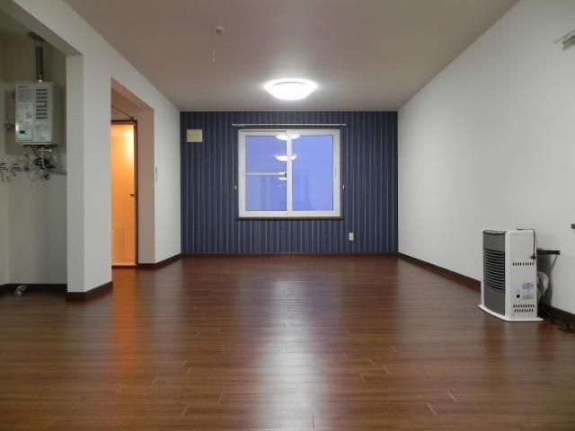 1K Apartment for Rent in Fujino, Sapporo - 35.1 sqm, Top Floor - Thumbnail 4
