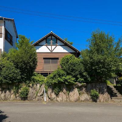 Hot Spring Villa in Kokonoe - 2LDK Mountain Retreat — Image 2, Kokonoe, Oita