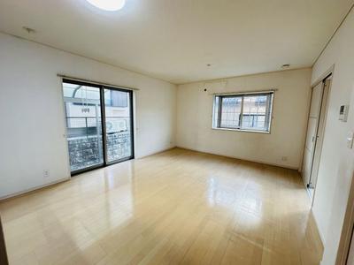 Spacious 3LDK House in Munakata City, Built 2010 — Image 2, Munakata, Fukuoka