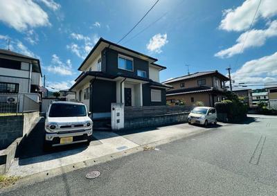 Spacious 3LDK House in Munakata City, Built 2010 — Image 1, Munakata, Fukuoka