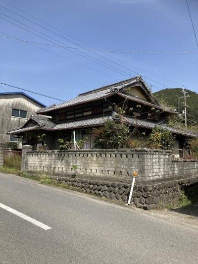 Traditional House with Mountain Views in Saijo City, Ehime — Image 1, Saijo, Ehime