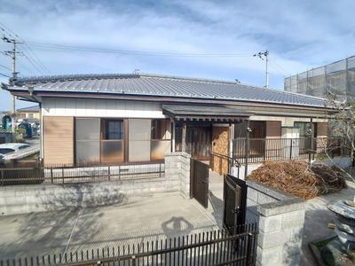 Spacious 3LDK House in Aizumi-cho with Large Land Plot — Image 1, Aizumi, Tokushima