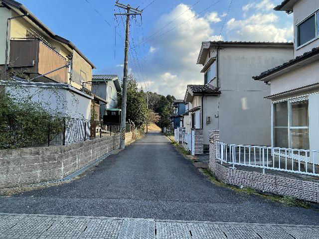 4LDK House in Iga City with 94 sqm Land - Thumbnail 2