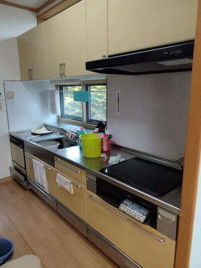 Spacious 8SDK House in Kitakami with 1,475m² Land — Image 3, Kitakami, Iwate