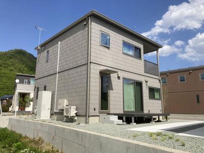Modern 4SLDK House with Solar Panels in Chikuma City, Nagano — Image 2, Chikuma, Nagano
