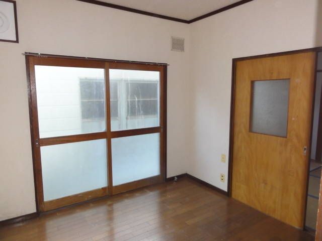 Renovated 2DK Apartment for Rent in Esashi, Hokkaido - Thumbnail 3