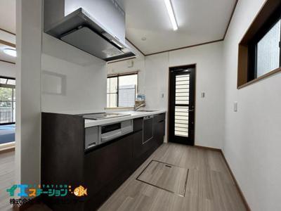 Renovated 3LDK House for Sale in Wakamizu, Niihama — Image 2, Niihama, Ehime