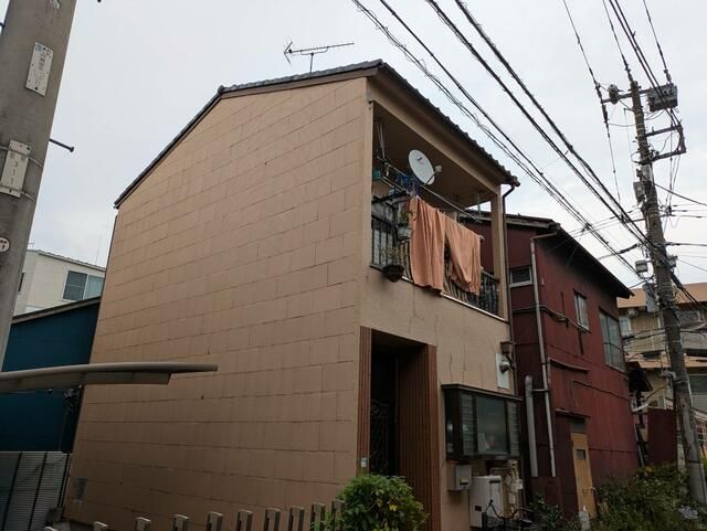 1987 2DK Wooden House for Sale in Minami-Senju, Arakawa, Tokyo - Thumbnail 3