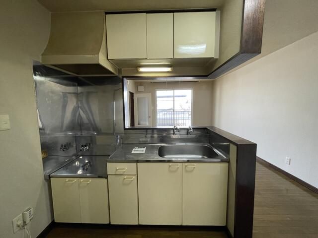 2LDK Apartment for Rent in Asahikawa, Hokkaido - 51.03 sqm - Image 1