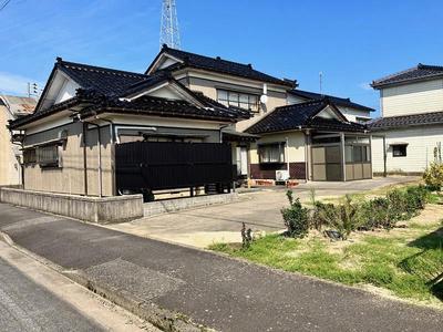 Spacious 6DK House in Higashiizumi, Sakata - 444m² Plot — Image 1, Sakata, Yamagata