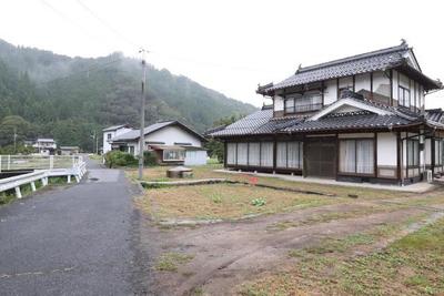 Traditional 8DK House for Sale in Miyoshi City, Hiroshima — Image 1, Miyoshi, Hiroshima