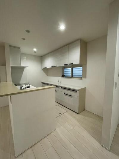 Modern 5LDK House in Inazawa City - Solar Powered with Garden — Image 1, Inazawa, Aichi