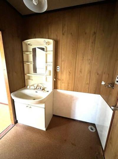 [Hatomark Site] 3K Used Detached House in Otomehira, Shigino, Tomi City, Nagano Prefecture — Image 2, Tomi, Nagano