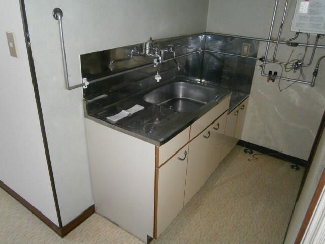 1LDK Apartment for Rent in Kiyota Ward, Sapporo | Near Minami-go 18-chome Station - Thumbnail 2