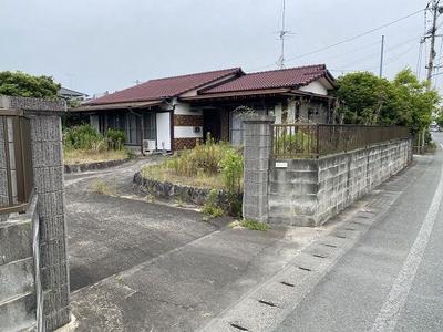Spacious 5DK House in Arao City with Large Garden Plot — Image 1, Arao, Kumamoto