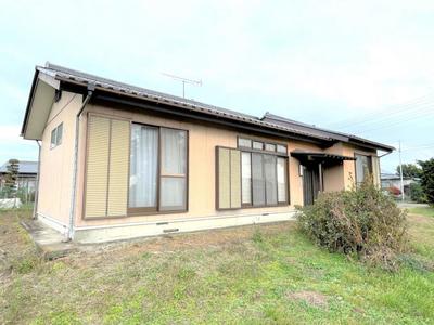 Spacious 2LDK House with Large Land in Nishino-cho, Isesaki — Image 2, Isesaki, Gunma