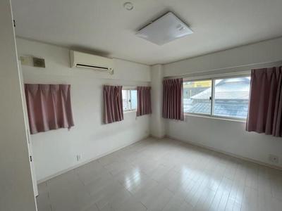 Spacious 3-Story RC Home in Uonuma City - 325m² Living Space — Image 3, Uonuma, Niigata
